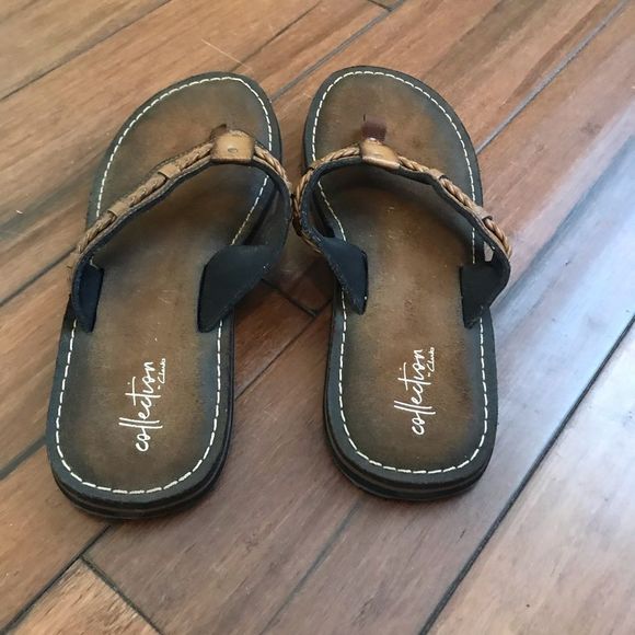 Women’s Clark collection sandals in size 8. These are in great condition - Picture 6 of 6